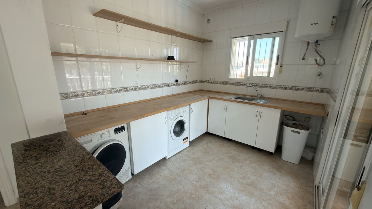 3 sypialnia Willa na sprzedaż w Orihuela Costa z basenem garażem - 425 000 € (Ref: 10031673)