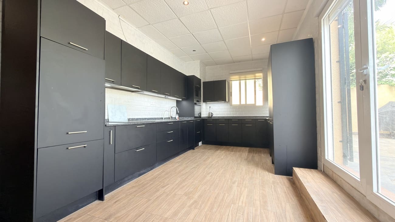 3 sypialnia Willa na sprzedaż w Orihuela Costa z basenem garażem - 425 000 € (Ref: 10031673)