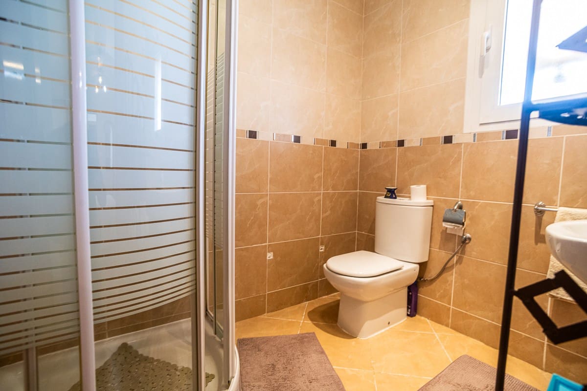 6 soveværelse Villa til salg i Torrevieja med swimmingpool garage - € 580.000 (Ref: 10031675)