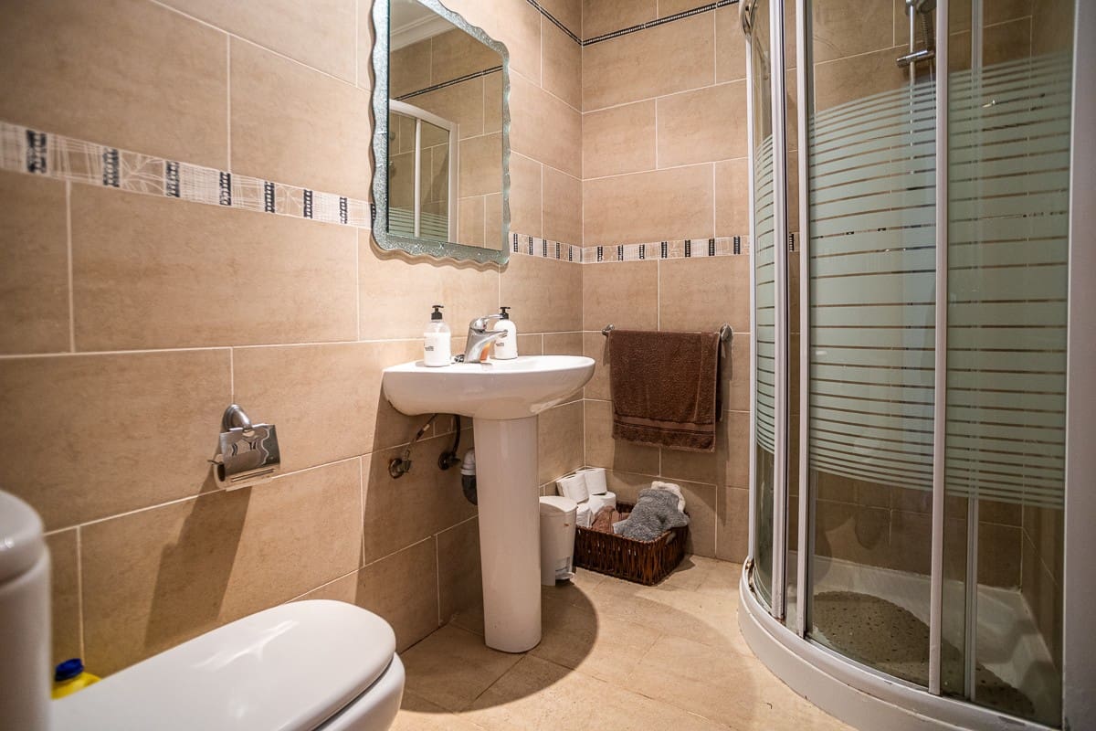 6 soveværelse Villa til salg i Torrevieja med swimmingpool garage - € 580.000 (Ref: 10031675)