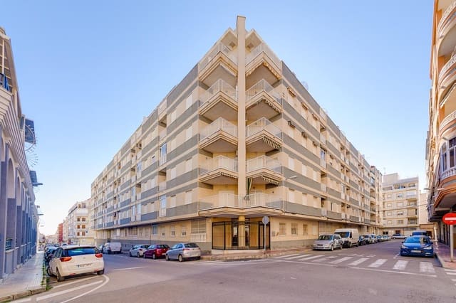 3 soveværelse Lejlighed til salg i Avenida Habaneras - Curva de Palangre, Torrevieja med swimmingpool - € 159.999 (Ref: 10031676)