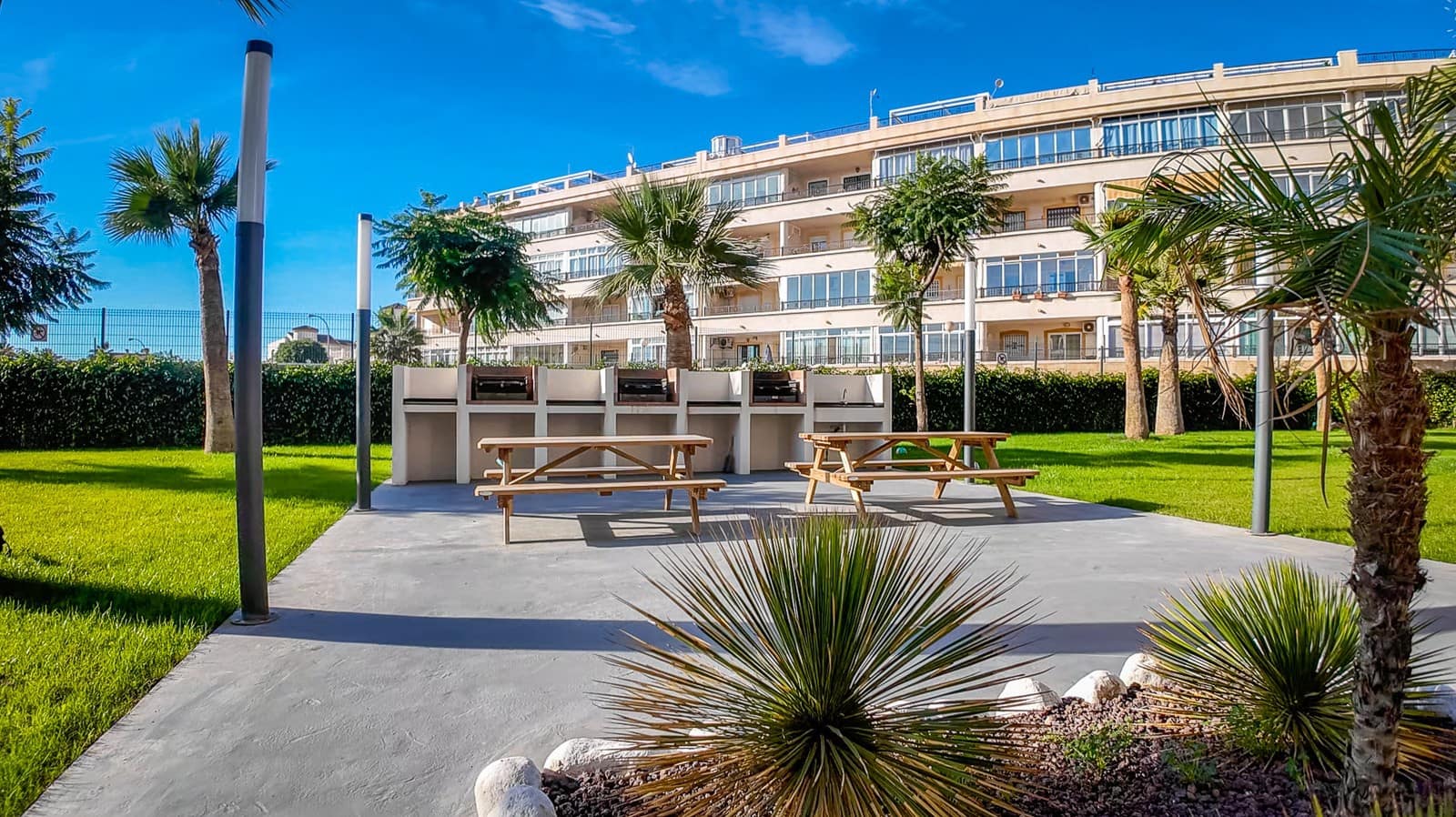 2 Zimmer Apartment zu verkaufen in Torrevieja mit Garage - 350.000 € (Ref: 10031678)