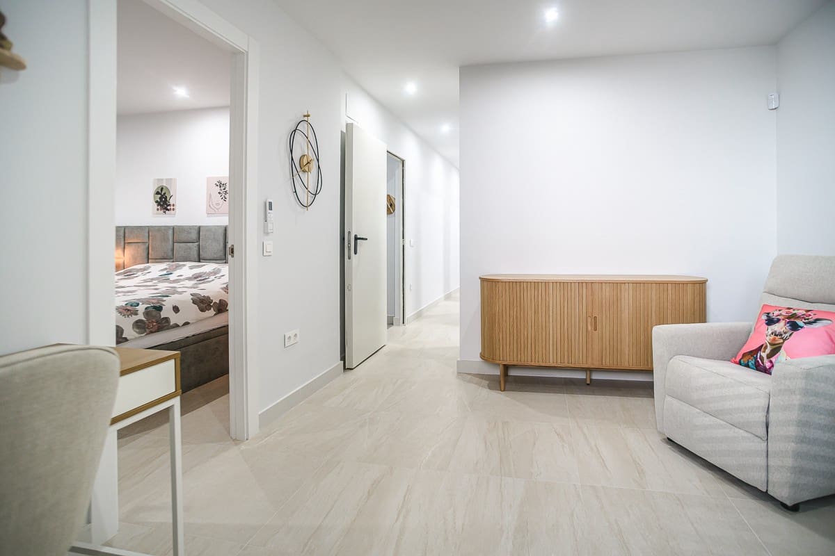 3 bedroom Apartment for sale in Torrevieja with pool garage - € 339,000 (Ref: 10031681)
