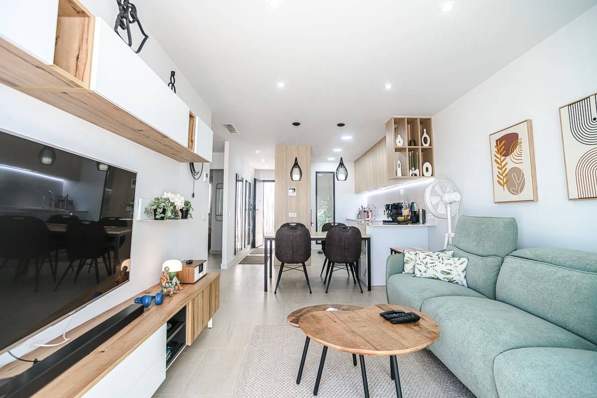 3 bedroom Apartment for sale in Torrevieja with pool garage - € 339,000 (Ref: 10031681)