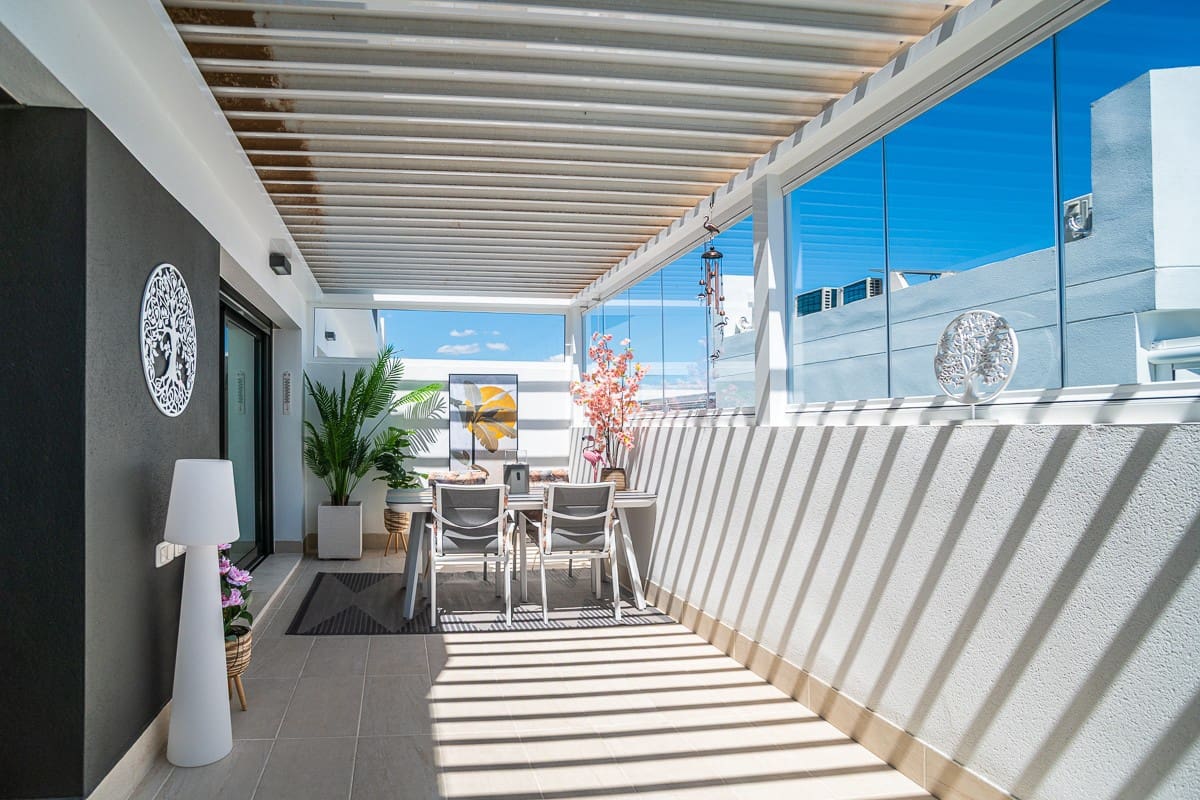 3 bedroom Apartment for sale in Torrevieja with pool garage - € 339,000 (Ref: 10031681)