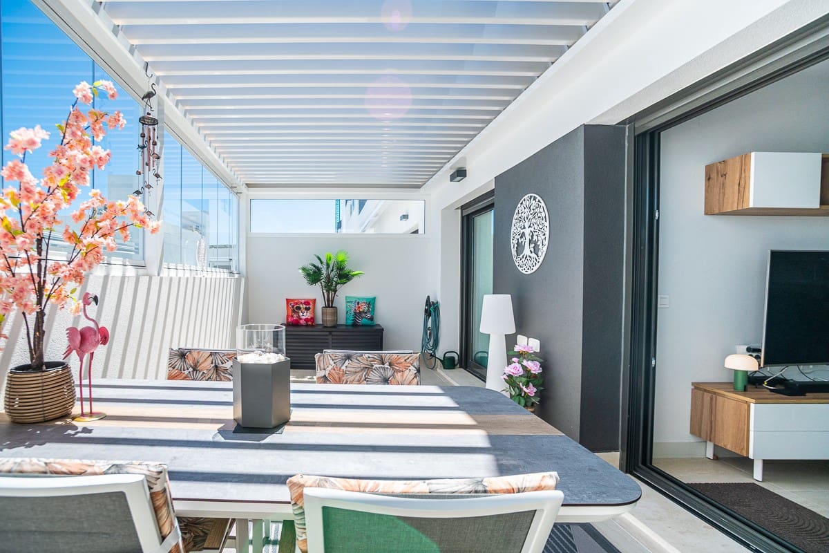 3 bedroom Apartment for sale in Torrevieja with pool garage - € 339,000 (Ref: 10031681)