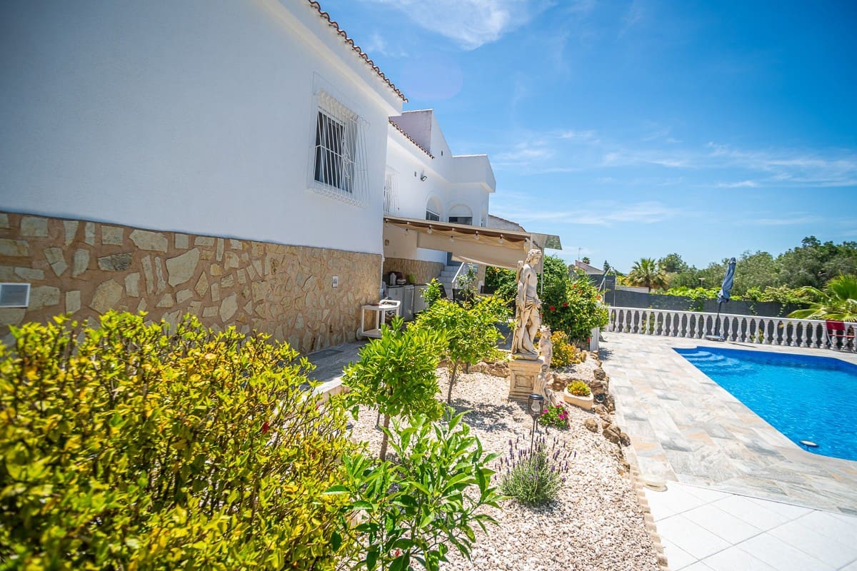 3 sovrum Villa till salu i La Marina med pool garage - 525 000 € (Ref: 10031683)