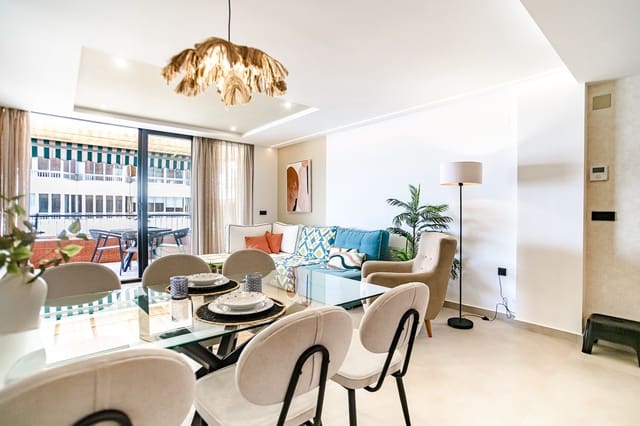 Apartamento de 3 habitaciones en Playa del Acequión, Torrevieja en venta con piscina - 419.000 € (Ref: 10031688)