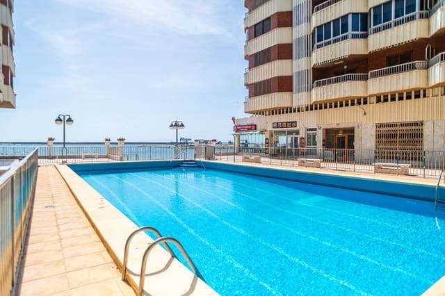 Apartamento de 3 habitaciones en Playa del Acequión, Torrevieja en venta con piscina - 419.000 € (Ref: 10031688)