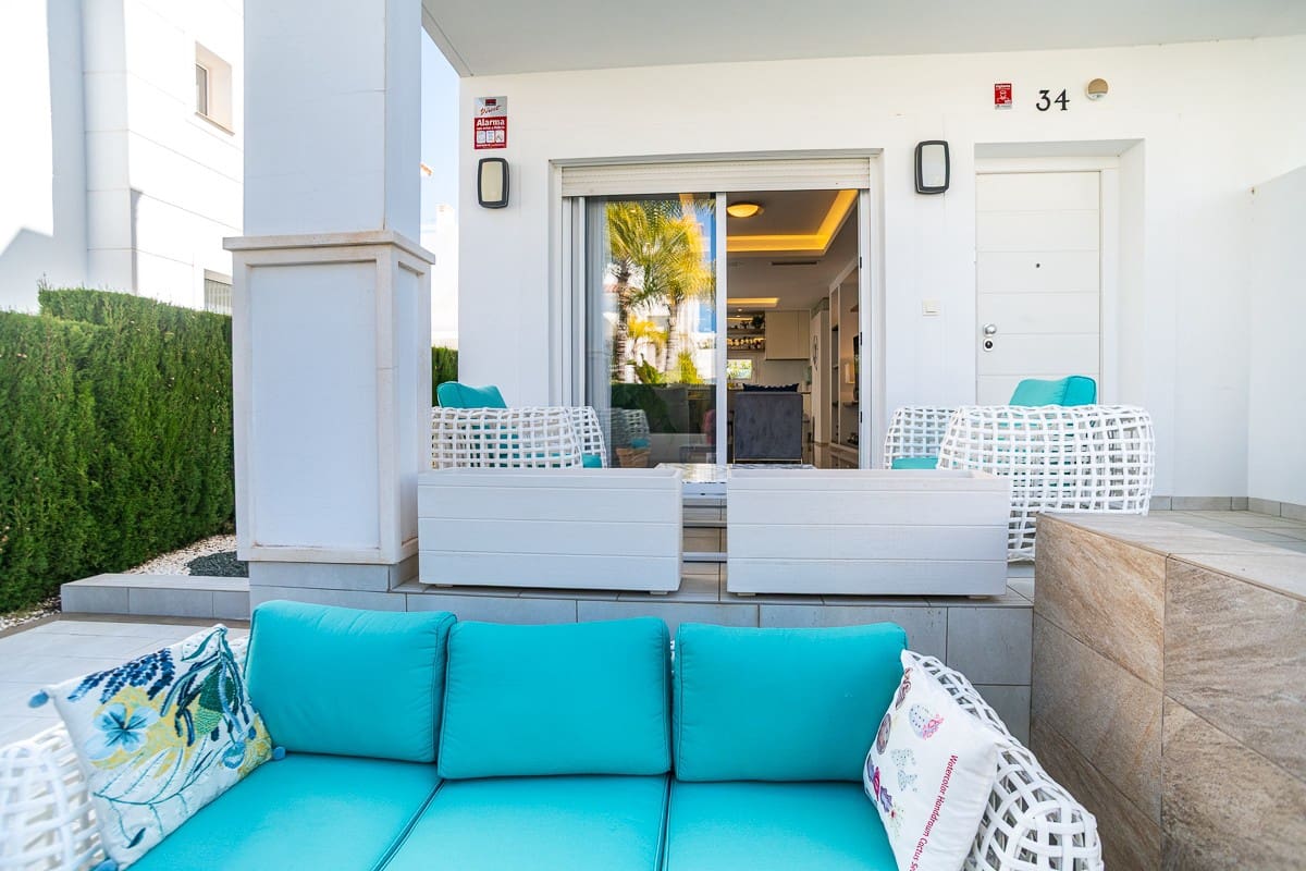 2 bedroom Villa for sale in Ciudad Quesada with pool - € 390,000 (Ref: 10031692)