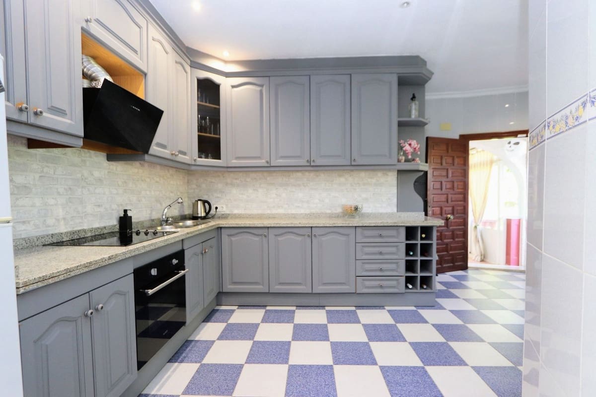 6 sovrum Villa till salu i Ciudad Quesada med pool garage - 443 000 € (Ref: 10031696)