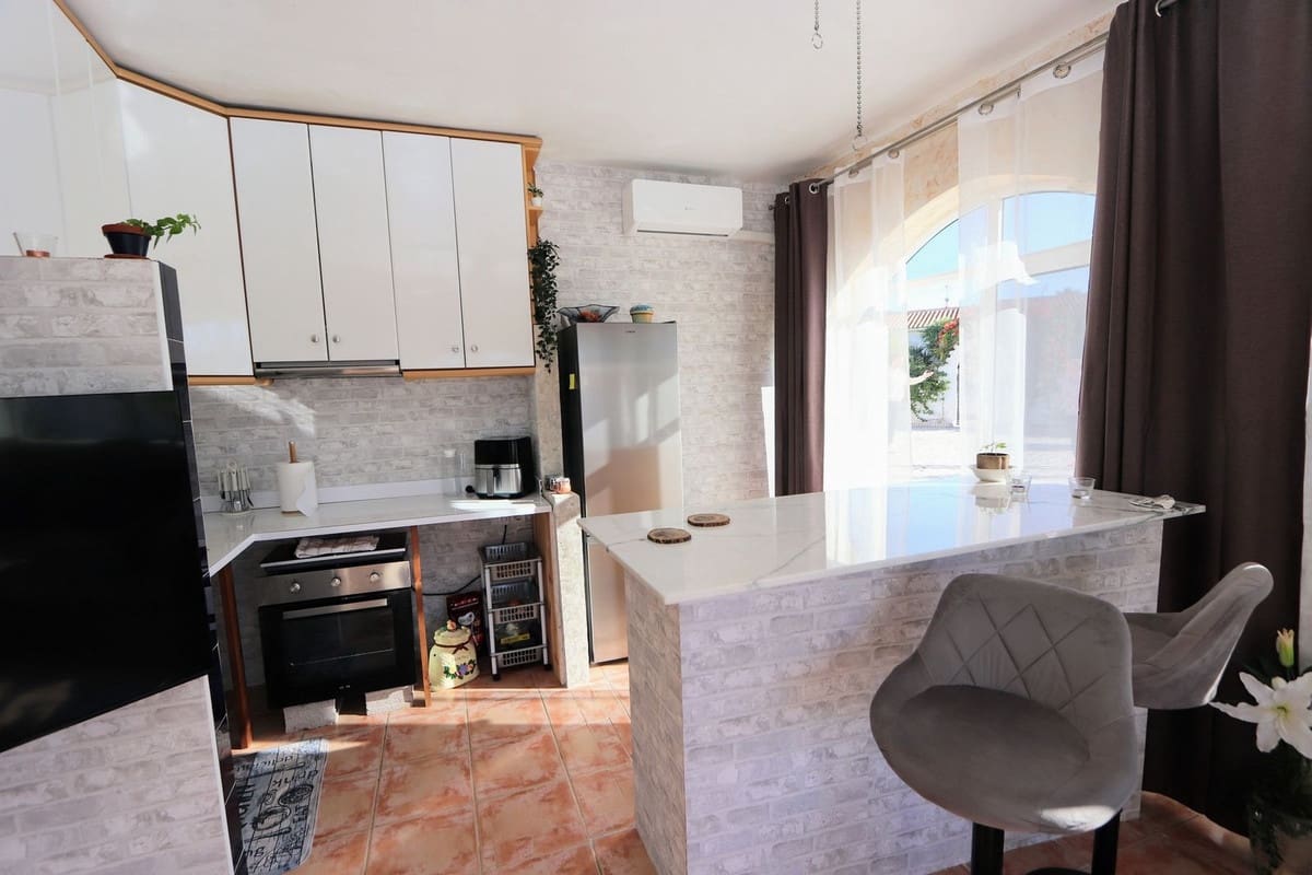 6 sovrum Villa till salu i Ciudad Quesada med pool garage - 443 000 € (Ref: 10031696)