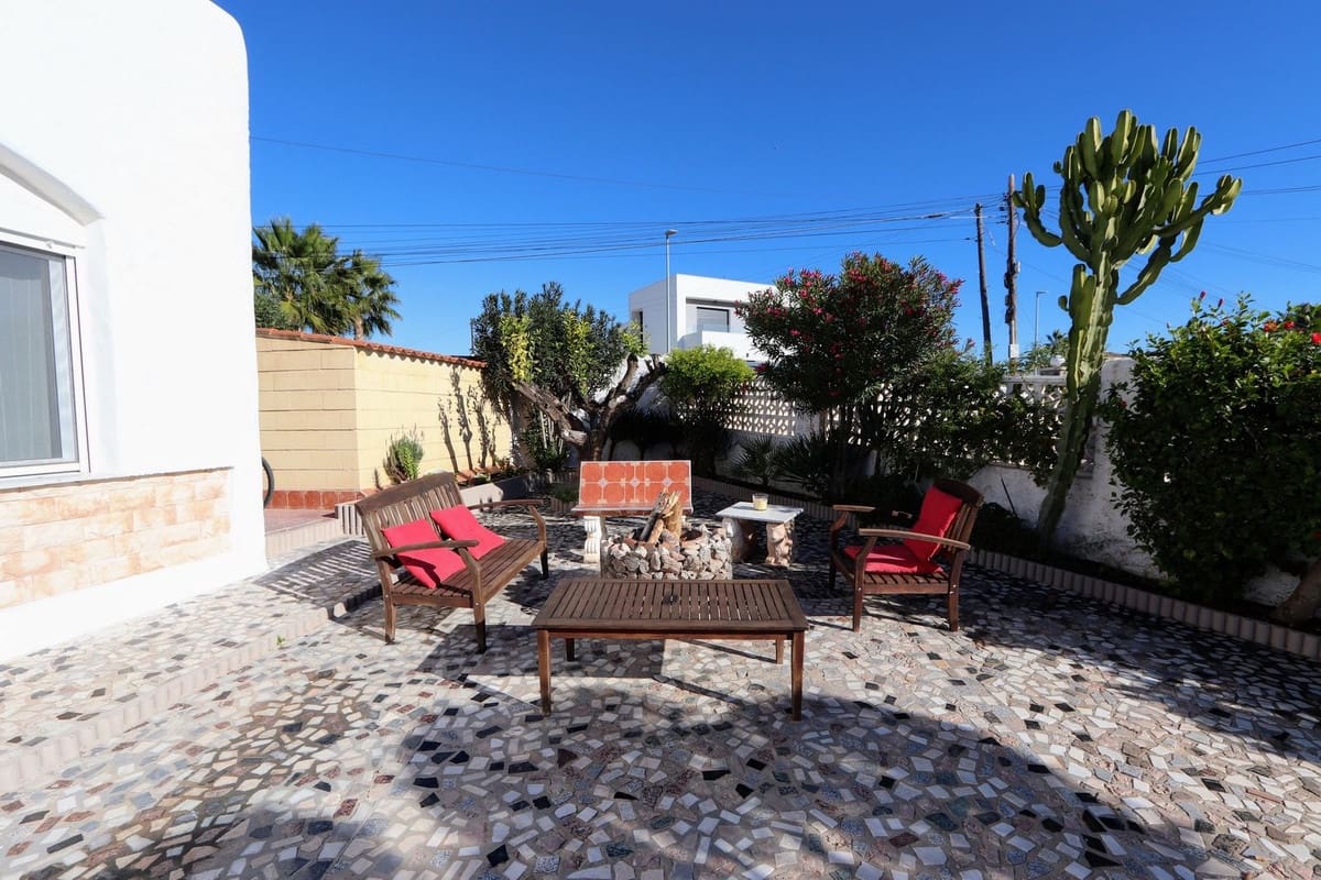 6 sovrum Villa till salu i Ciudad Quesada med pool garage - 443 000 € (Ref: 10031696)