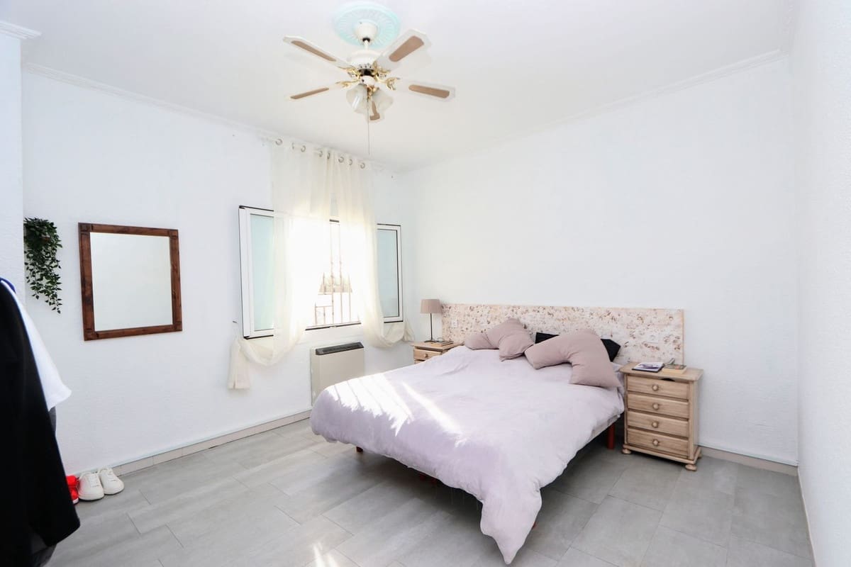 6 sovrum Villa till salu i Ciudad Quesada med pool garage - 443 000 € (Ref: 10031696)