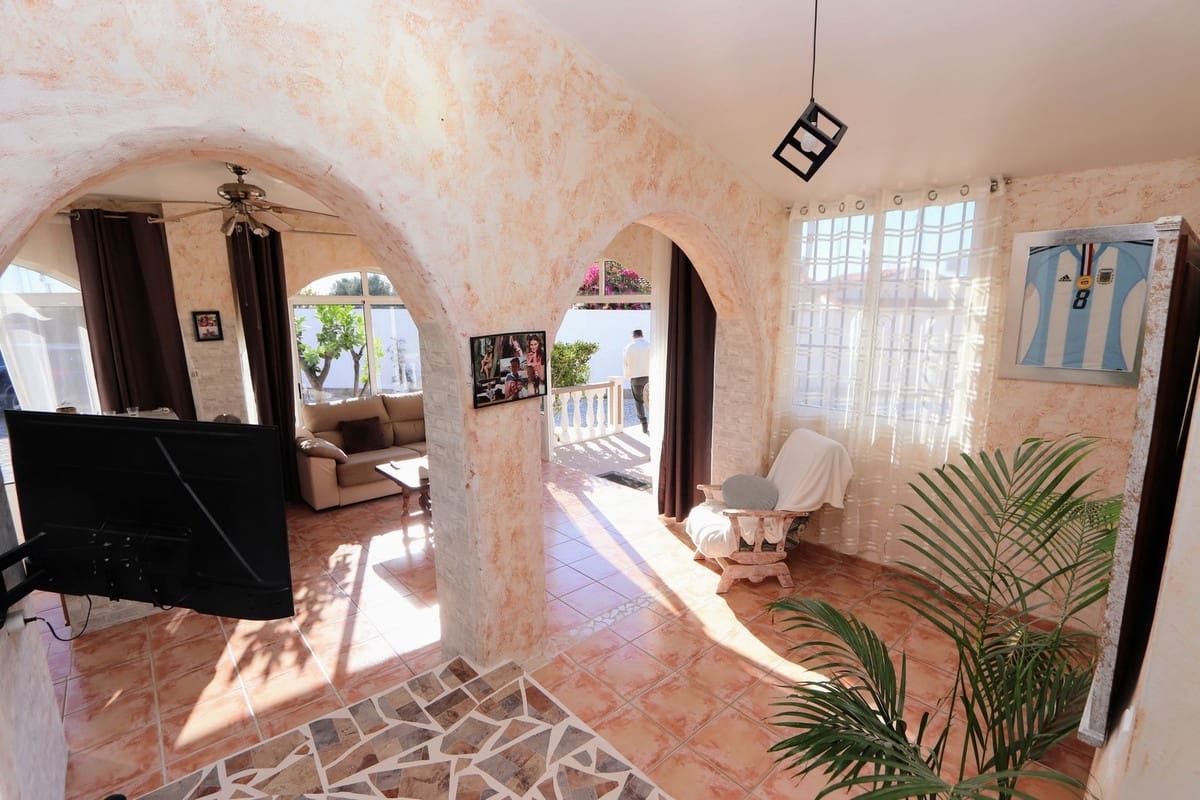 6 sovrum Villa till salu i Ciudad Quesada med pool garage - 443 000 € (Ref: 10031696)