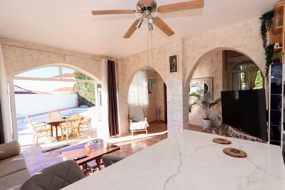 6 sovrum Villa till salu i Ciudad Quesada med pool garage - 443 000 € (Ref: 10031696)