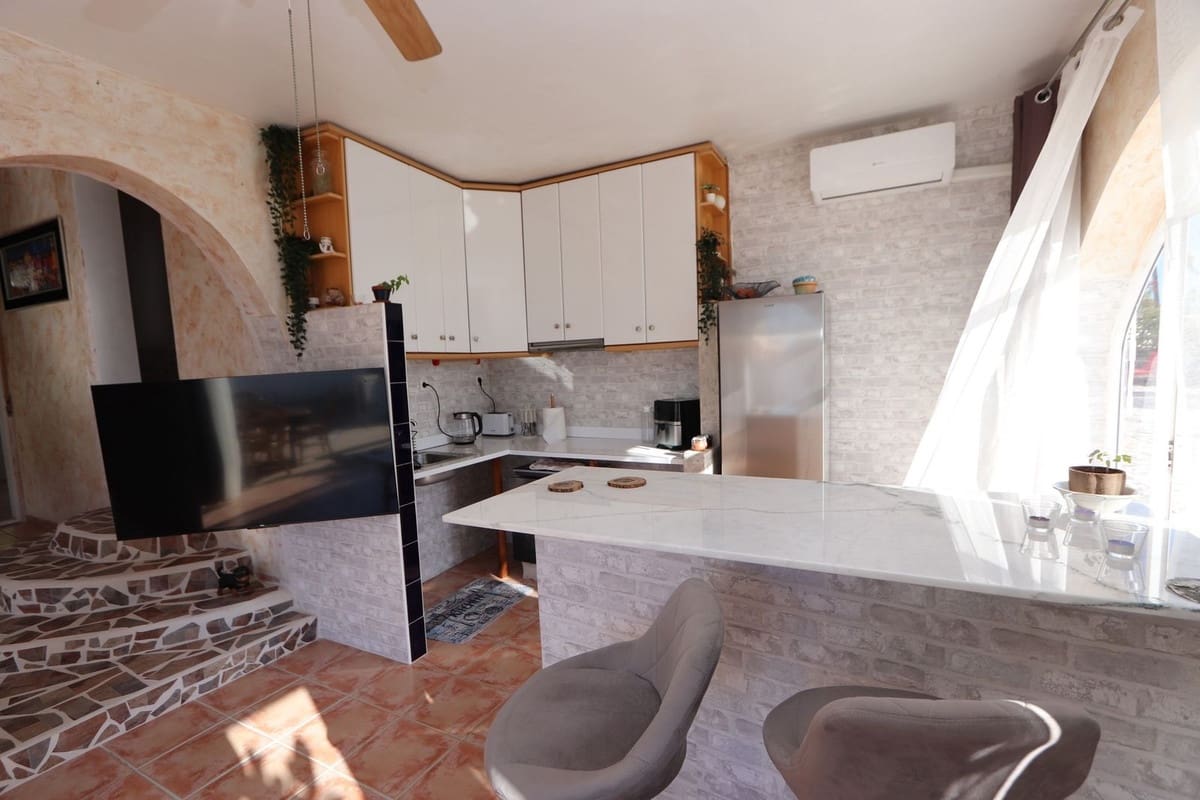 6 sovrum Villa till salu i Ciudad Quesada med pool garage - 443 000 € (Ref: 10031696)