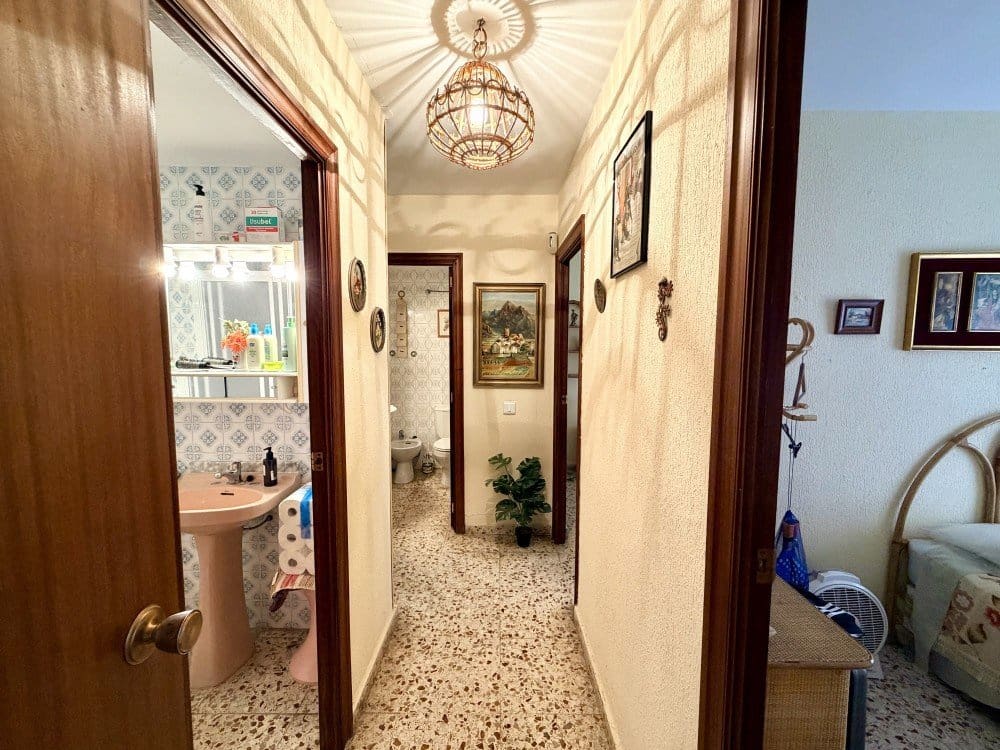 3 soveværelse Lejlighed til salg i Guardamar del Segura med garage - € 185.000 (Ref: 10033617)