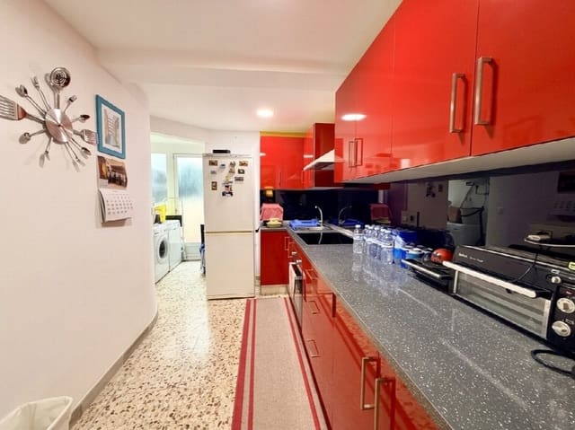 3 sypialnia Apartament przy plaży na sprzedaż w Guardamar Playa, Guardamar del Segura z garażem - 185 000 € (Ref: 10033617)