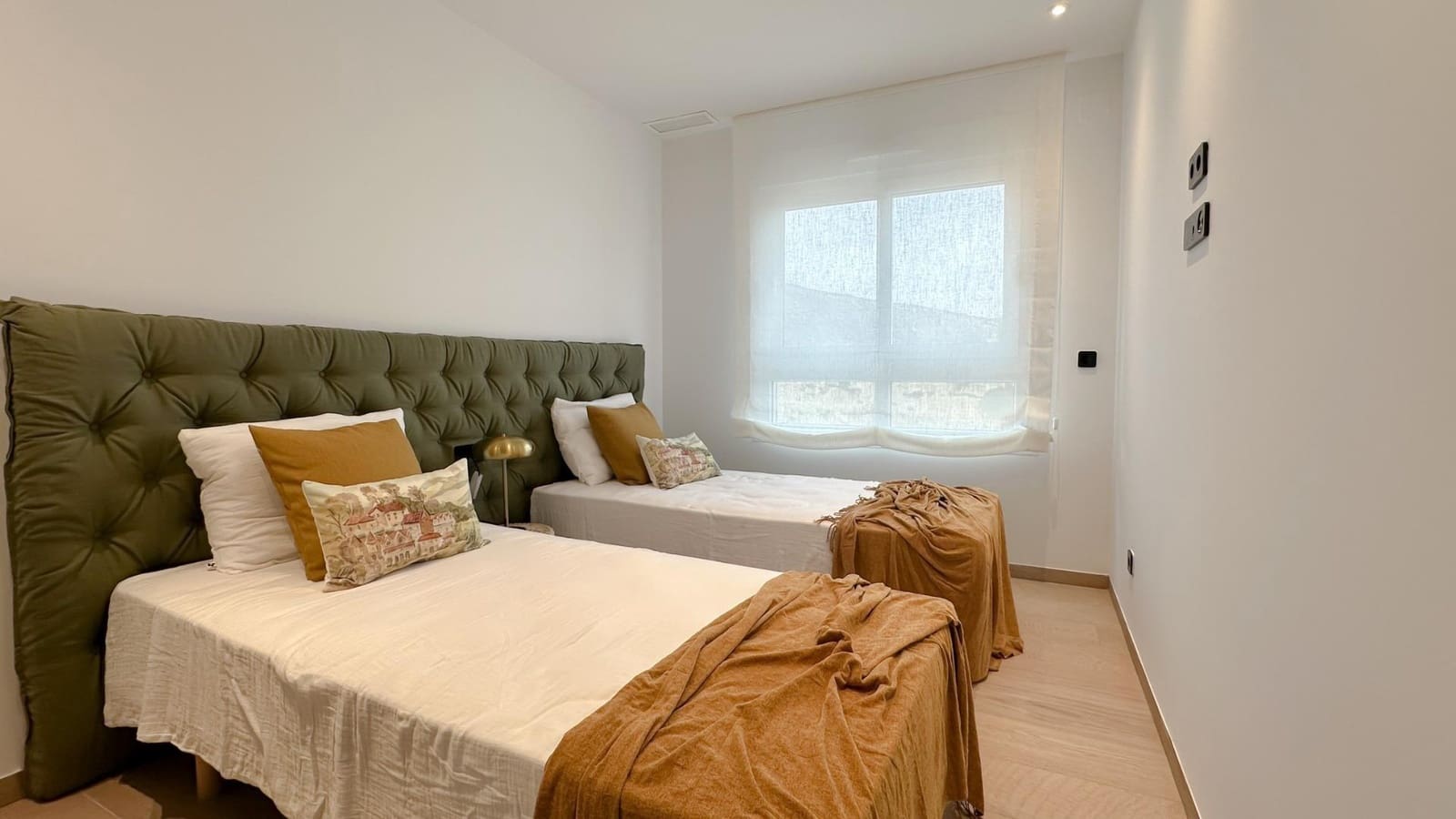 3 quarto Bungalow para venda em Algorfa com piscina - 365 000 € (Ref: 10035077)