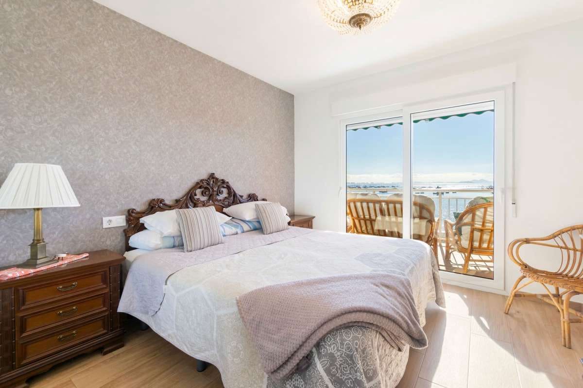 3 soverom Leilighet til salgs i Lo Pagan med garasje - € 320 000 (Ref: 10035080)