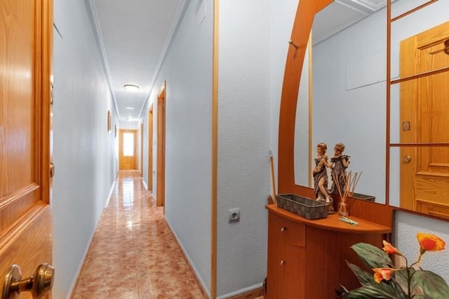 2 soveværelse Strandlejlighed til salg i Gaspar Perelló, Torrevieja med garage - € 230.000 (Ref: 10035081)