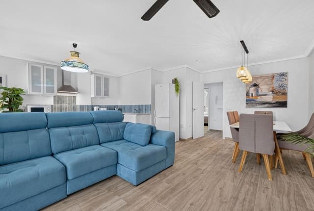 3 quarto Apartamento para venda em Las Piscinas Naturales, Torrevieja - 279 000 € (Ref: 10035083)