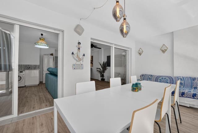 3 quarto Apartamento para venda em Las Piscinas Naturales, Torrevieja - 279 000 € (Ref: 10035083)