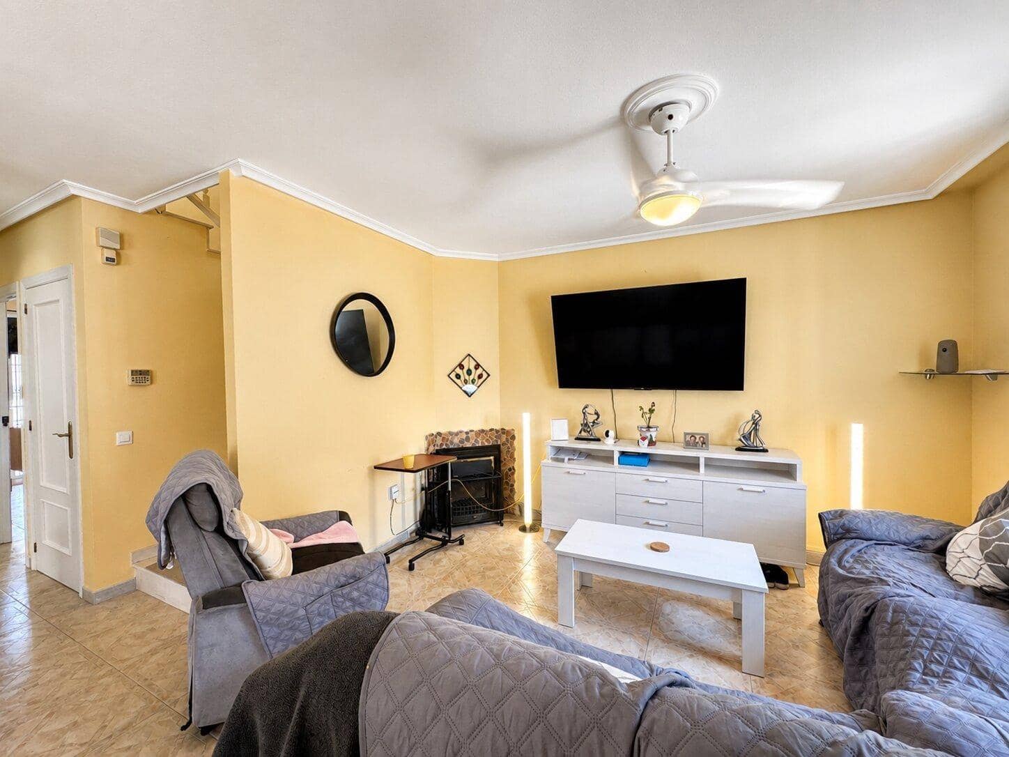 3 chambre Villa/Maison Semi-Mitoyenne à vendre à Orihuela Costa avec piscine - 294 950 € (Ref: 10035084)