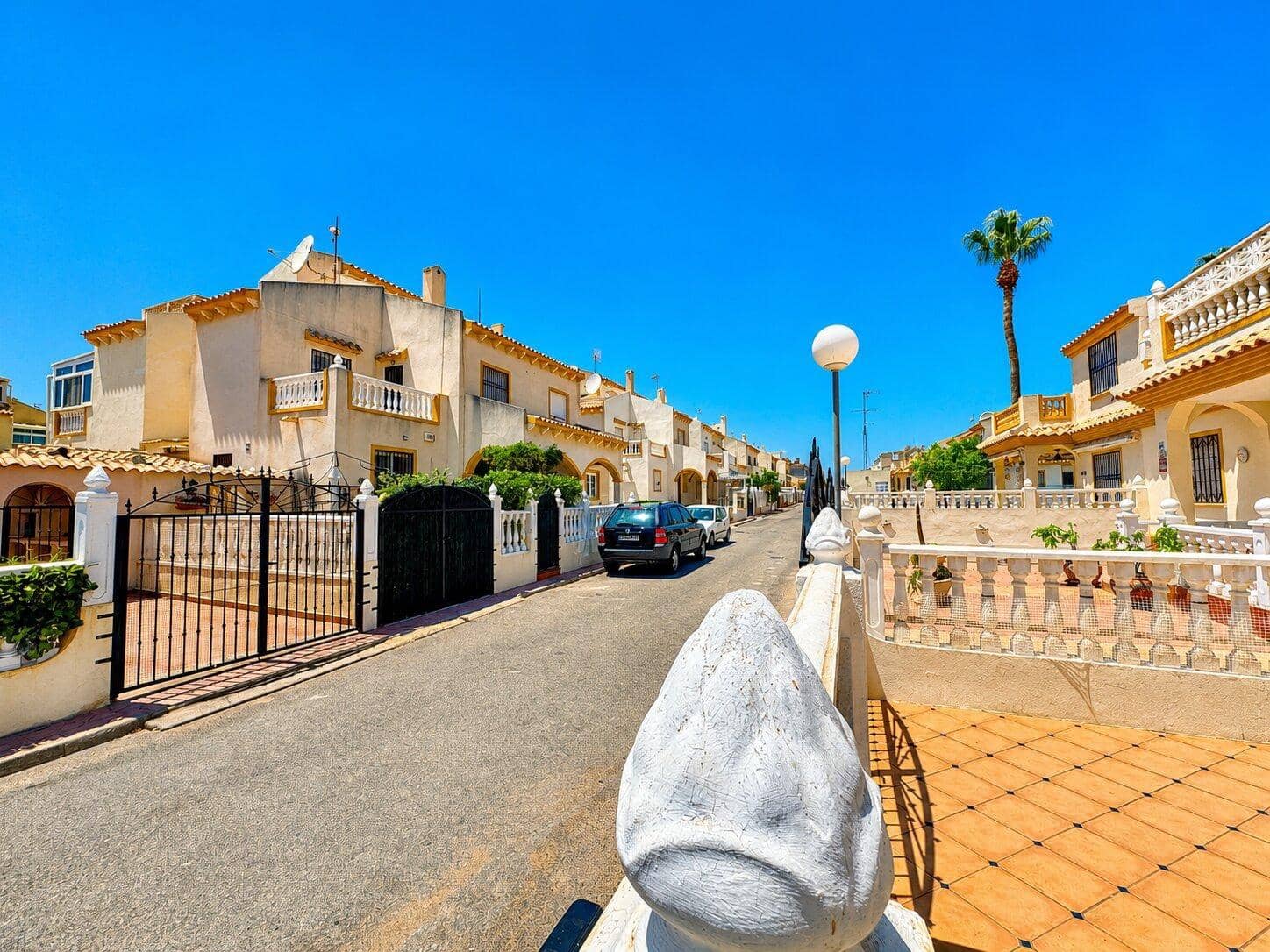 3 chambre Villa/Maison Semi-Mitoyenne à vendre à Orihuela Costa avec piscine - 294 950 € (Ref: 10035084)