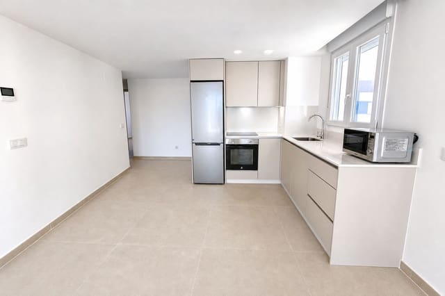 2 quarto Apartamento para venda em La Duquesa / Puerto de la Duquesa, Manilva com piscina - 399 000 € (Ref: 10037150)