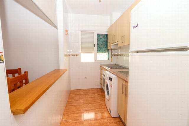 Apartamento de 2 habitaciones en Centro, Los Alcázares en venta con piscina garaje - 139.000 € (Ref: 10037151)