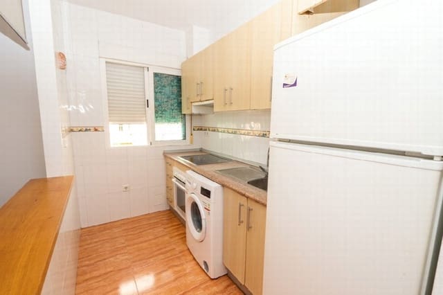 Apartamento de 2 habitaciones en Centro, Los Alcázares en venta con piscina garaje - 139.000 € (Ref: 10037151)