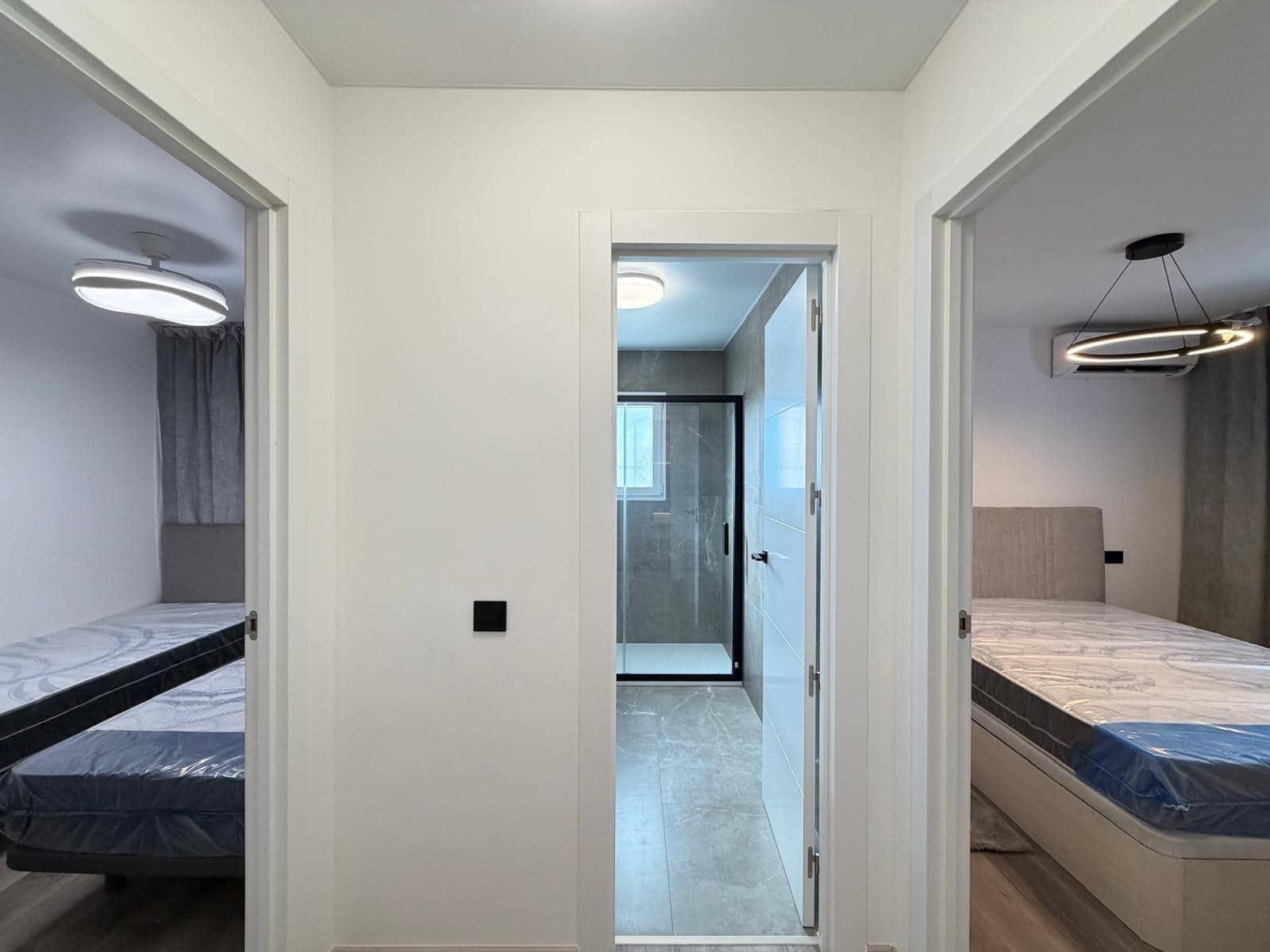 2 chambre Maison de Ville à vendre à Torrevieja avec piscine - 249 900 € (Ref: 10037158)