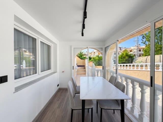 2 bedroom Townhouse for sale in Miramar - Torre del Moro, Torrevieja with pool - € 249,900 (Ref: 10037158)