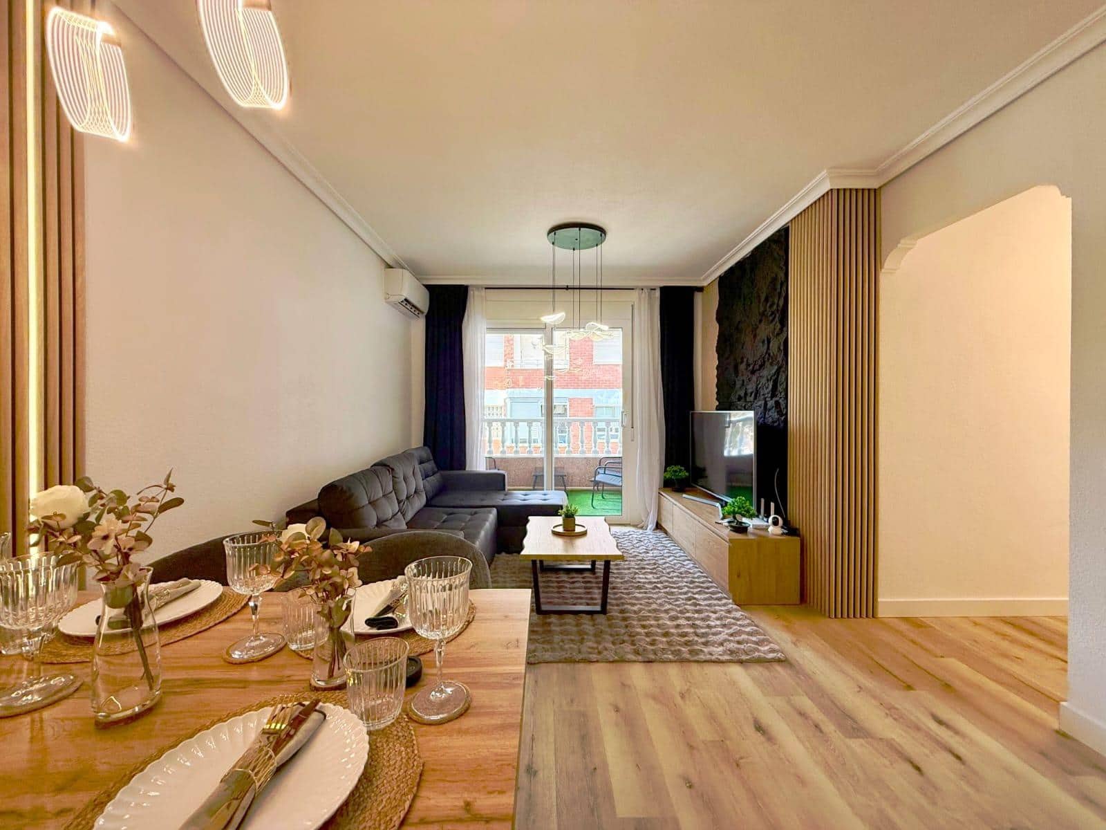 2 soveværelse Lejlighed til salg i Torrevieja med garage - € 229.000 (Ref: 10037159)