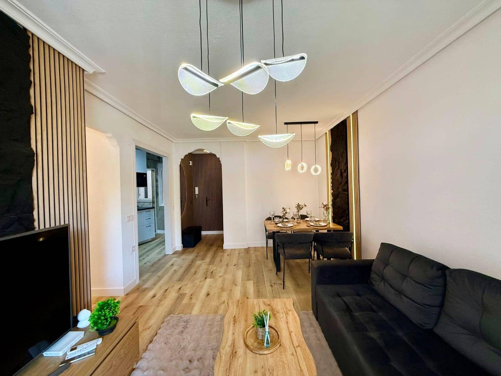 2 soveværelse Lejlighed til salg i Torrevieja med garage - € 229.000 (Ref: 10037159)