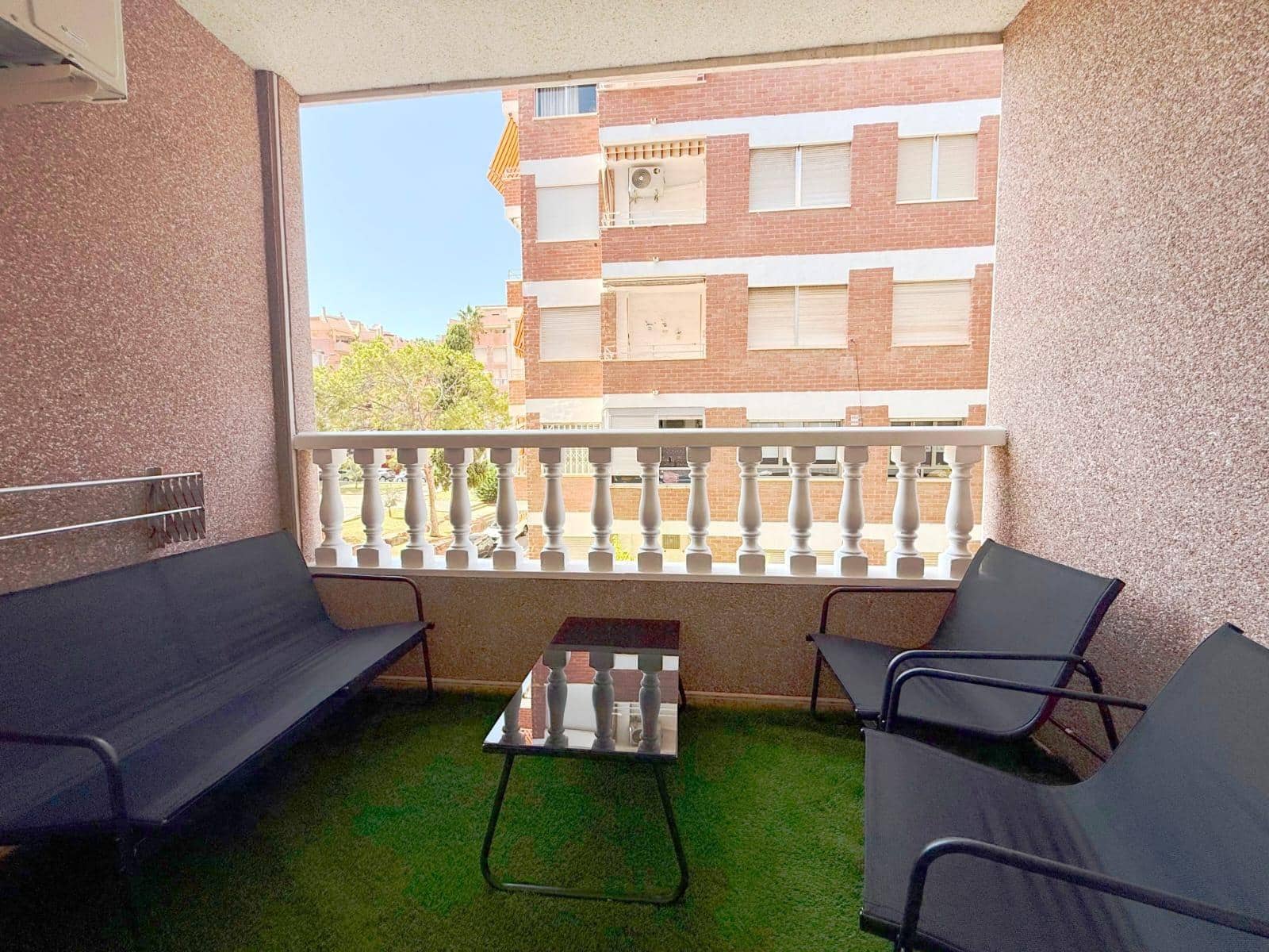 2 soveværelse Lejlighed til salg i Torrevieja med garage - € 229.000 (Ref: 10037159)
