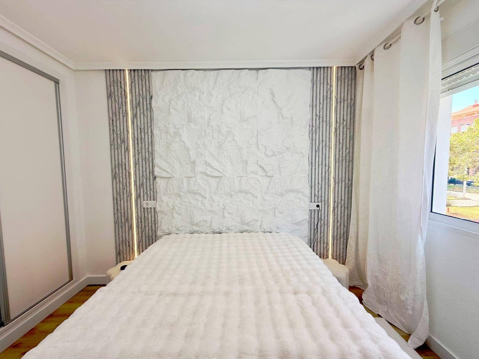 2 soveværelse Lejlighed til salg i Torrevieja med garage - € 229.000 (Ref: 10037159)