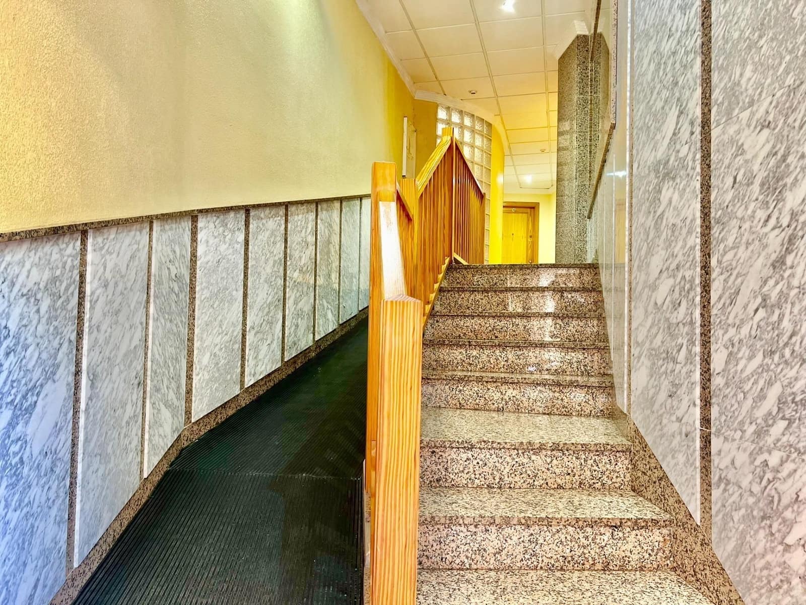 2 soveværelse Lejlighed til salg i Torrevieja med garage - € 229.000 (Ref: 10037159)