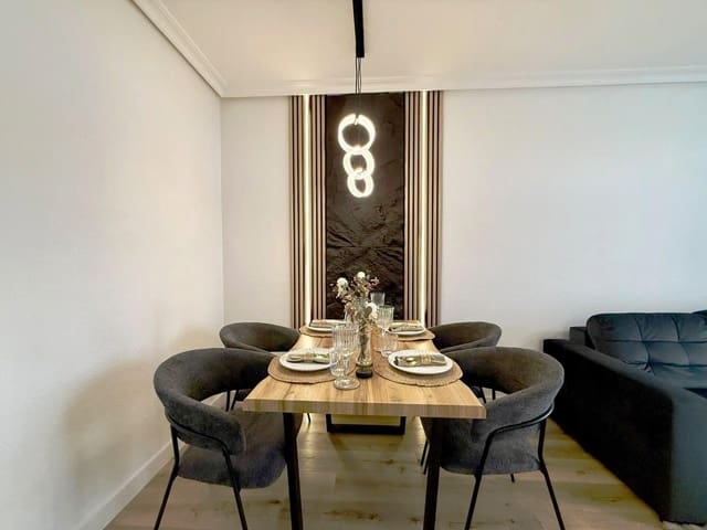 2 Zimmer Strandapartment zu verkaufen in Playa del Cura, Torrevieja mit Garage - 229.000 € (Ref: 10037159)