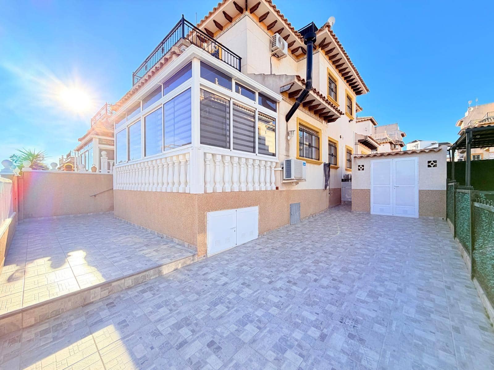 2 soverom Hus til salgs i Orihuela Costa med svømmebasseng - € 220 000 (Ref: 10037160)