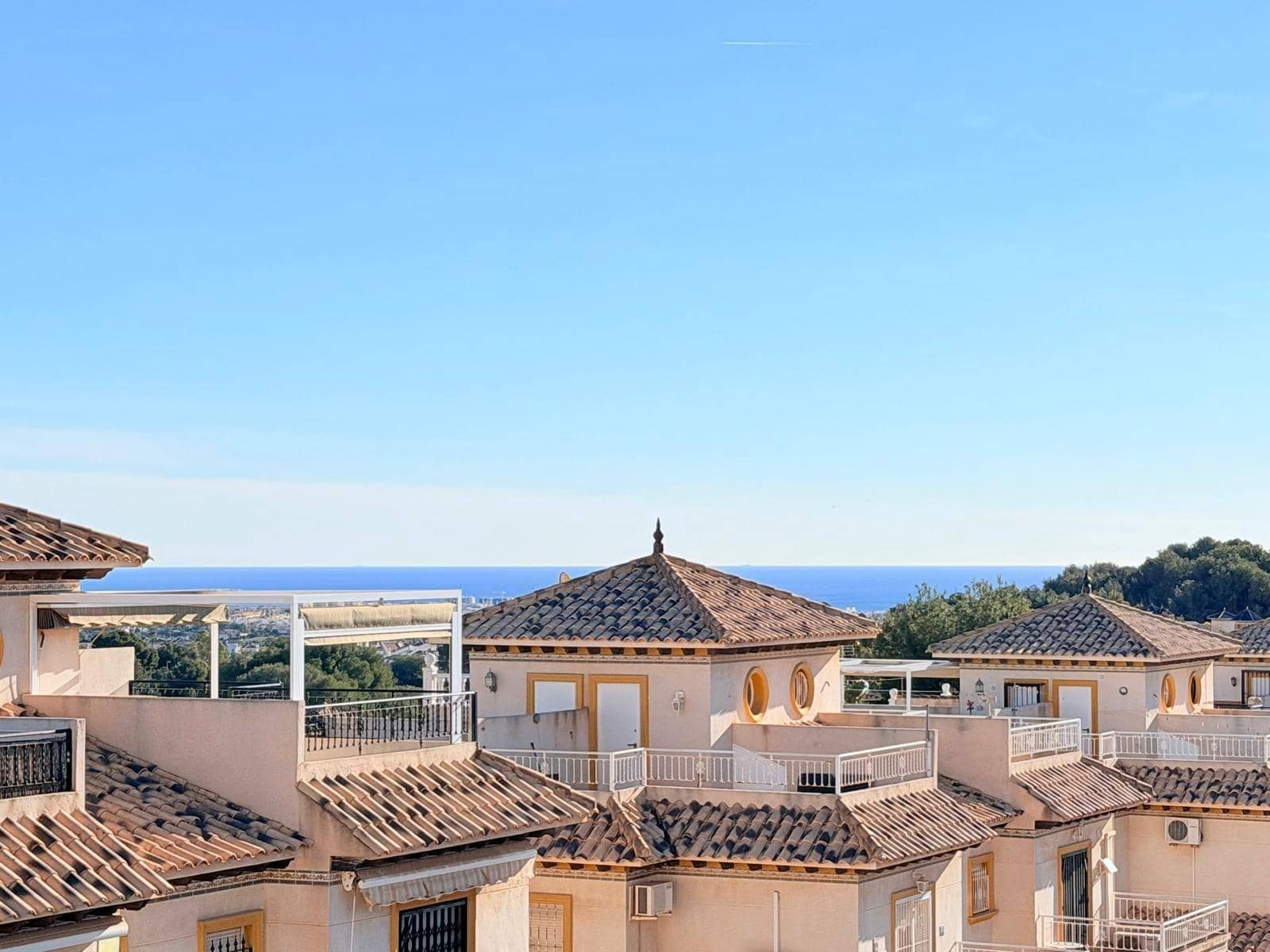 2 soverom Hus til salgs i Orihuela Costa med svømmebasseng - € 220 000 (Ref: 10037160)