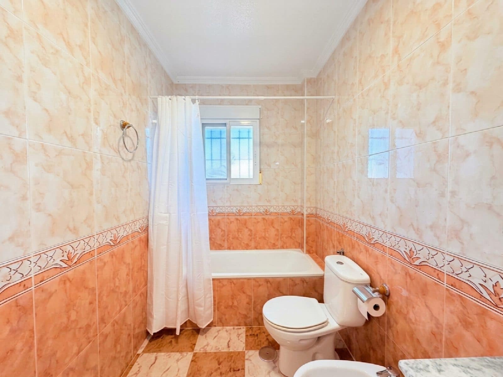 2 bedroom Townhouse for sale in Orihuela with pool - € 220,000 (Ref: 10037160)