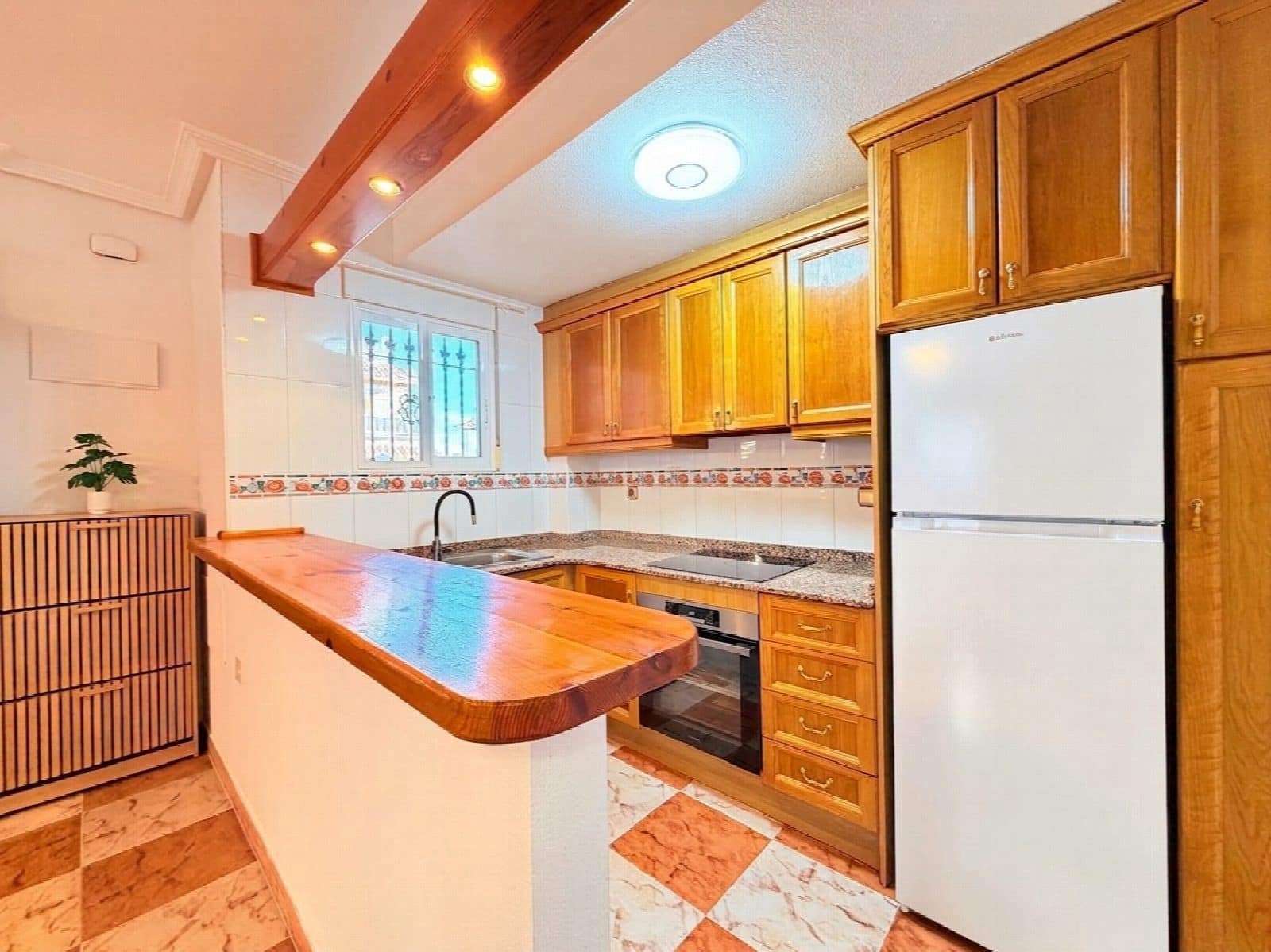 2 bedroom Townhouse for sale in Orihuela with pool - € 220,000 (Ref: 10037160)