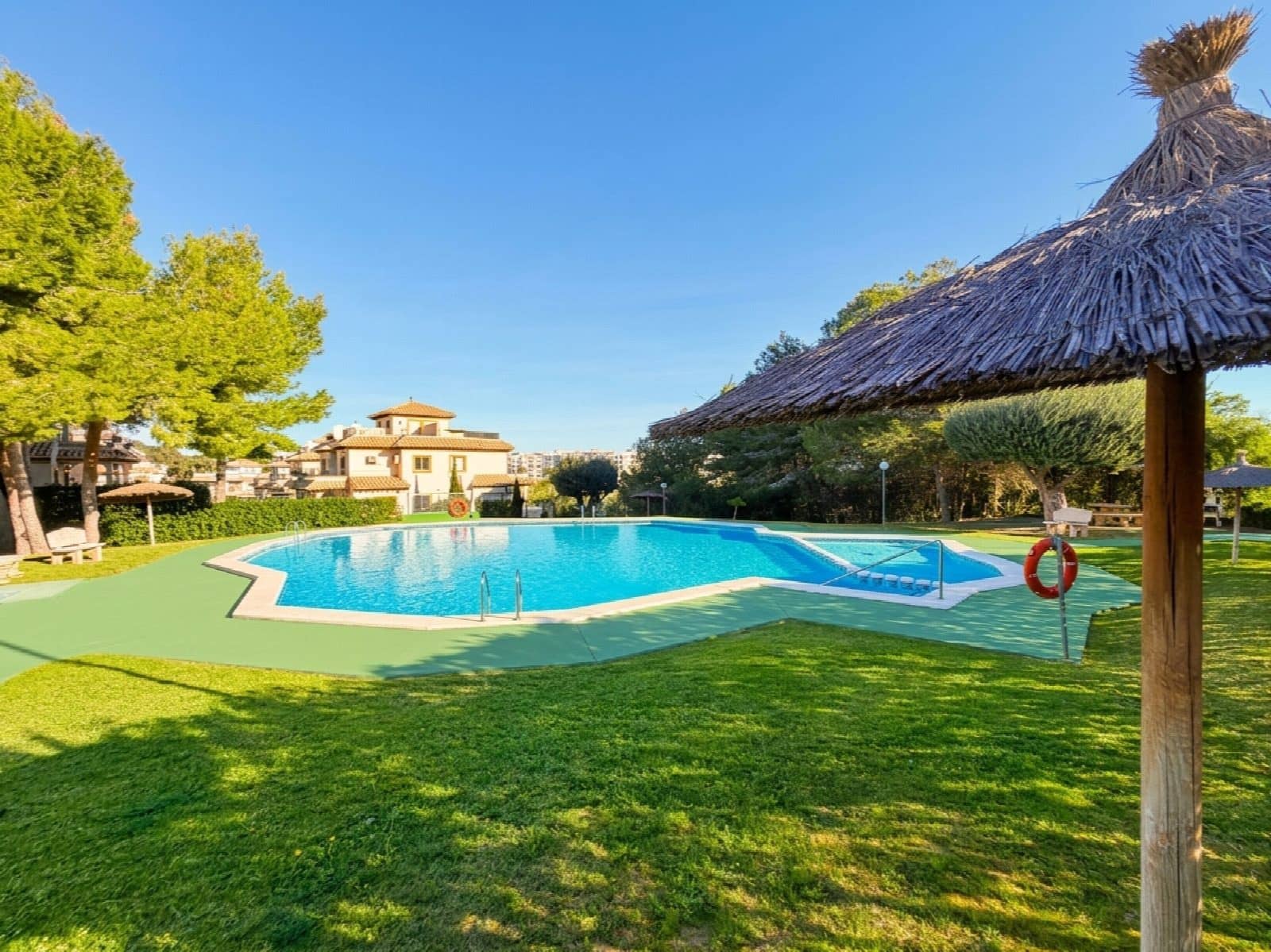 2 bedroom Townhouse for sale in Orihuela with pool - € 220,000 (Ref: 10037160)