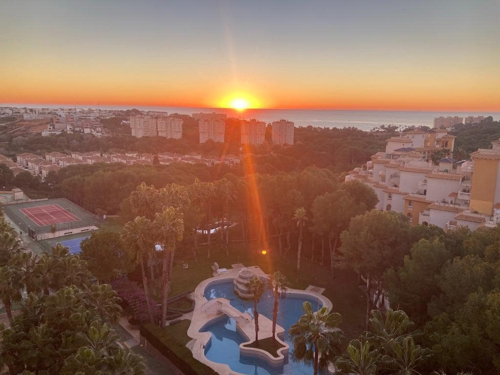 2 makuuhuone Huoneisto myytävänä paikassa Orihuela Costa mukana uima-altaan - 199 000 € (Ref: 10038115)