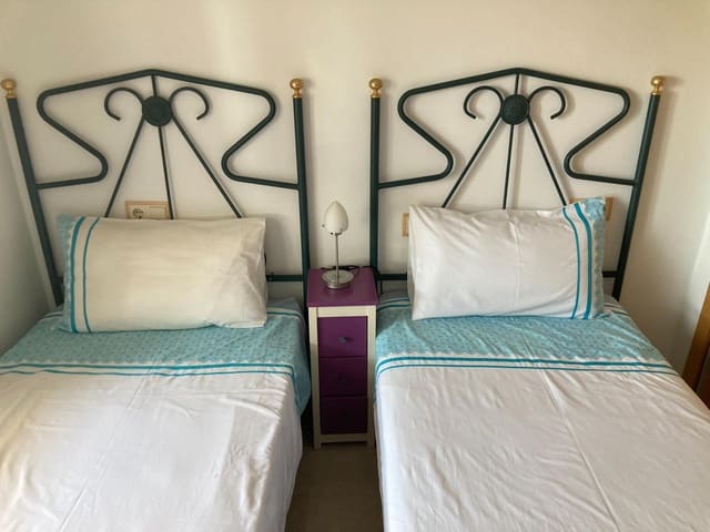 2 makuuhuone Huoneisto myytävänä paikassa Dehesa de Campoamor, Orihuela mukana uima-altaan - 199 000 € (Ref: 10038115)
