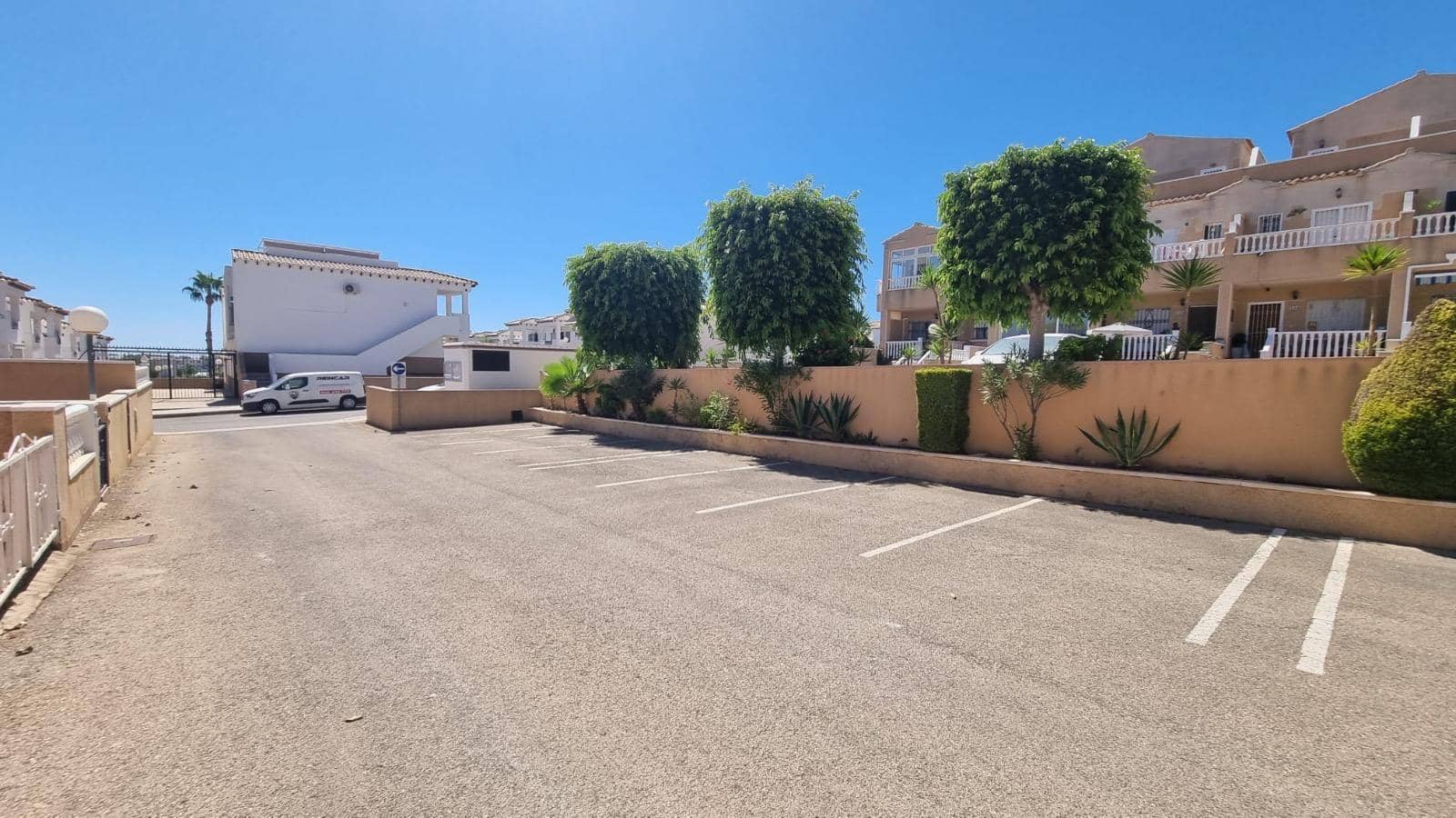 2 makuuhuone Huoneisto myytävänä paikassa Orihuela Costa mukana uima-altaan - 222 000 € (Ref: 10038702)