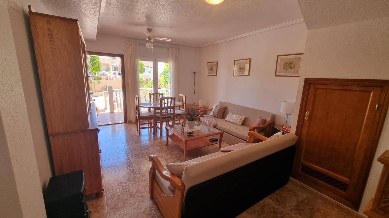 2 makuuhuone Huoneisto myytävänä paikassa Orihuela Costa mukana uima-altaan - 222 000 € (Ref: 10038702)